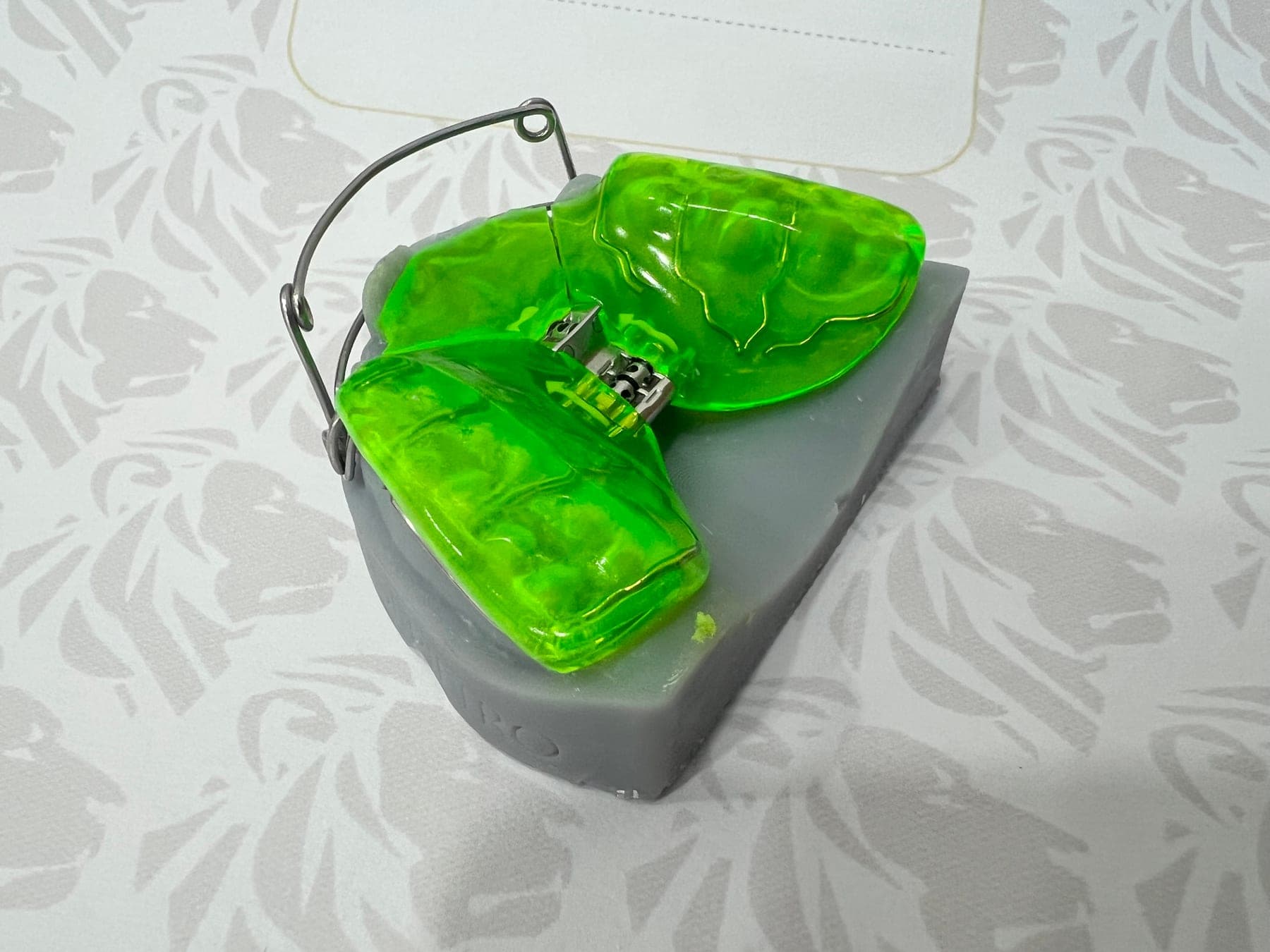 Placca con vite Bertoni
